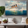 Historischer Ozeandampfer auf hoher See , Bild auf Leinwand,