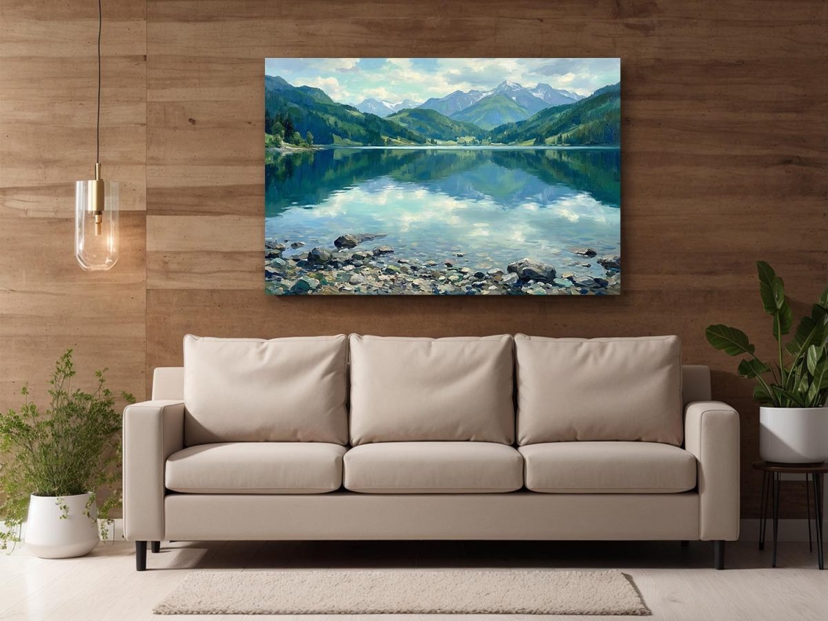 Bergsee im klaren Licht – ruhiges Landschaftsbild auf Leinwand